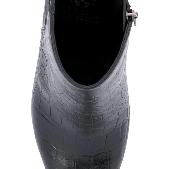 Vince Camuto Women's Footwear Allost Pointy Toe Bootie Ankle Boot NIB - Picture 6 of 14